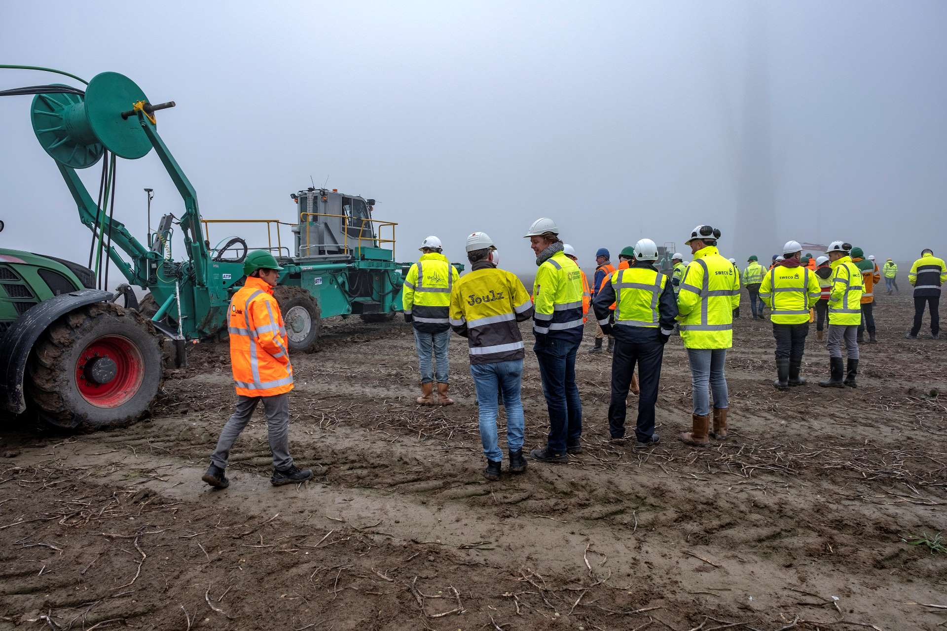 'Ploughing' demonstrated | A.Hak